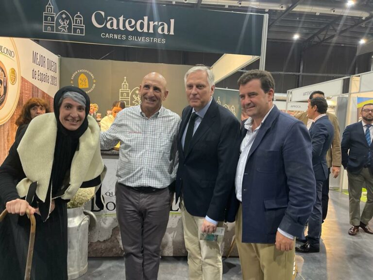 Ciudad Real: Don Apolonio presume del «mejor queso de España» en Fercatur