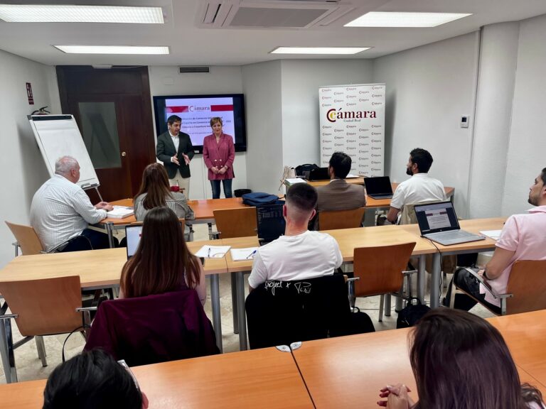 Arranca el Curso de Experto en Comercio Internacional en el que 10 empresas se formarán en estrategias y operativa de exportación
