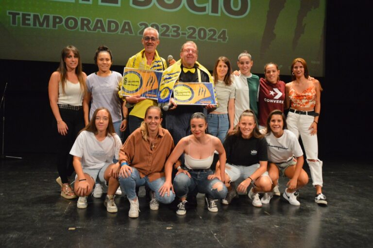 El CD Salesianos Puertollano presenta su campaña de socios ante un abarrotado Auditorio Pedro Almodóvar