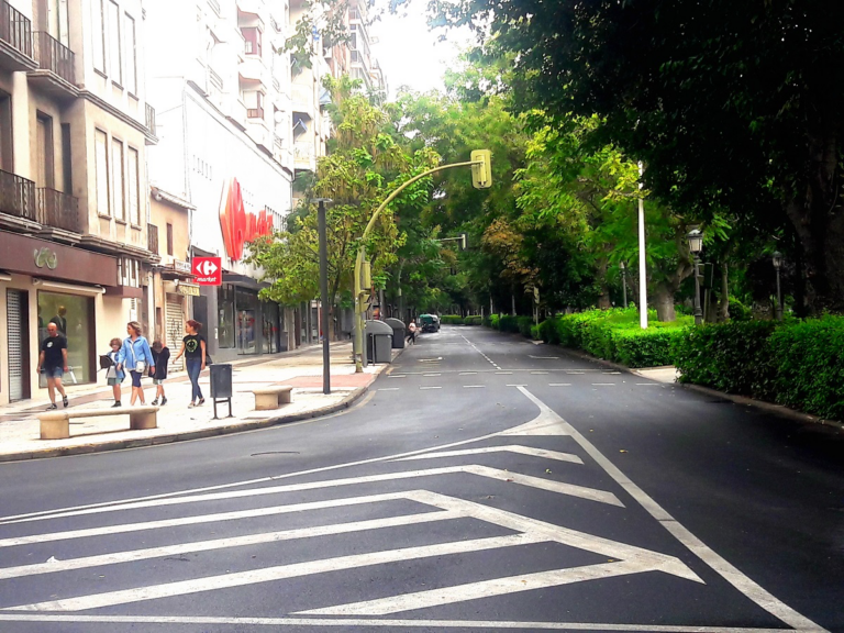 Puertollano: Los peatones «toman» el Paseo de San Gregorio en el día sin coches