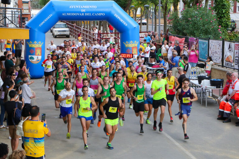 Iván García e Isabel Morales se impusieron en la IV Legua Urbana de Almodóvar del Campo