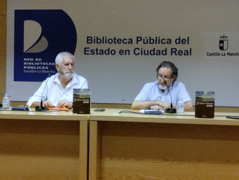 Ciudad Real: Juan Camacho presentó su poemario «Y volverá el hombre»