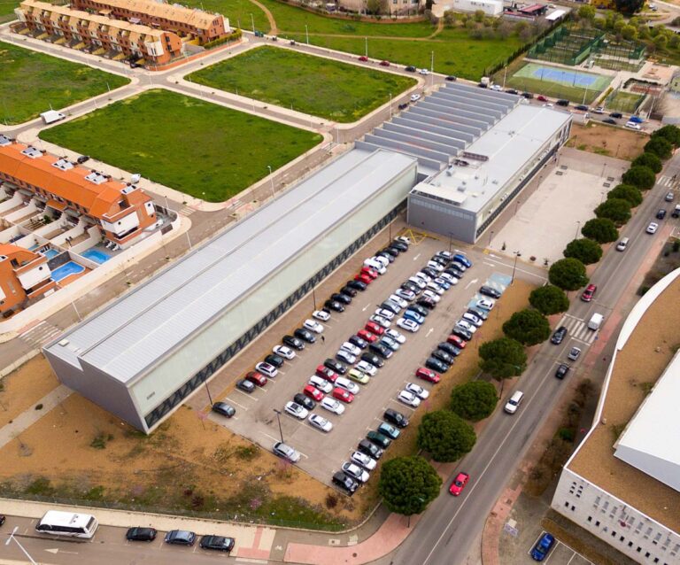 El Ayuntamiento de Puertollano permitirá el sábado un botellón organizado por una empresa con entrada a 10 euros