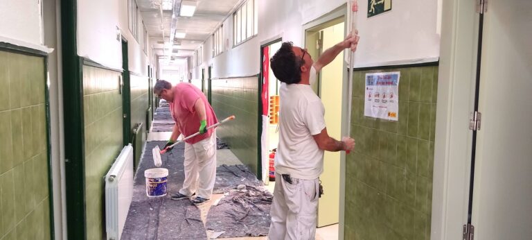 El Ayuntamiento de Puertollano pone a punto todos los colegios para la vuelta a las aulas con normalidad