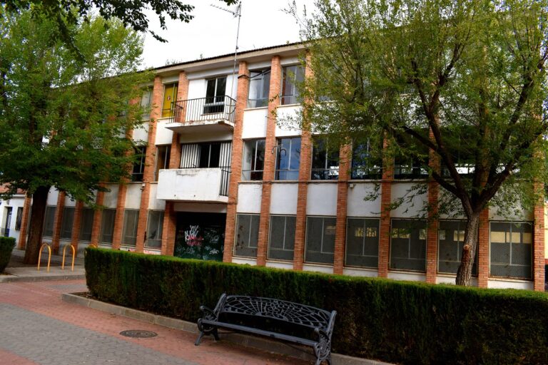 Puertollano: El antiguo colegio Miguel de Unamuno será demolido para crear un nuevo espacio público