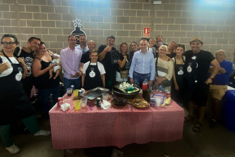 Puertollano: La Sociedad Gastronómica La Santabárbara gana el quinto curso de migas «Cuchará y paso atrás»