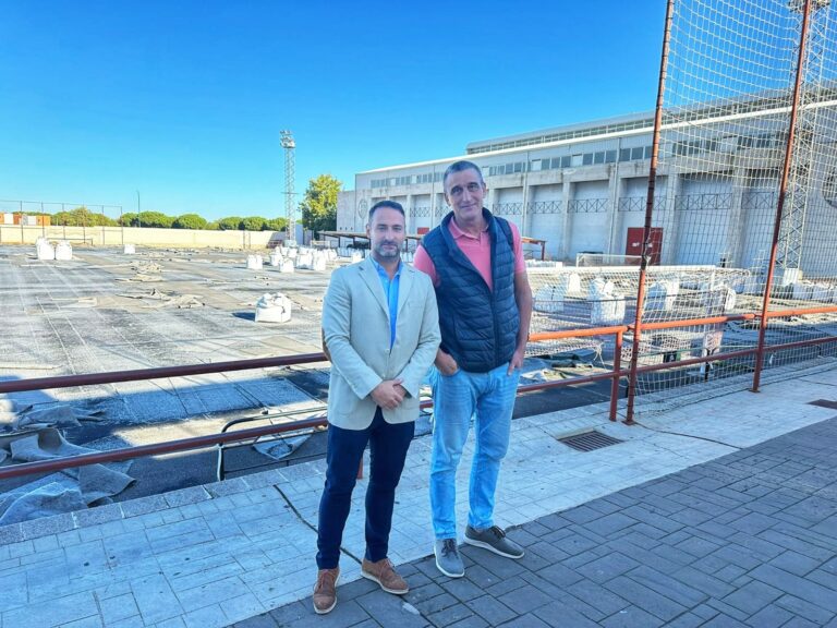 Puertollano: Reactivadas las obras de renovación del césped y sub-base de los campos anexos al estadio Sánchez Menor