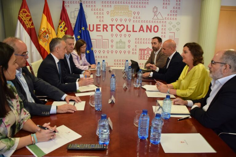 Junta y Ayuntamiento de Puertollano reafirman su colaboración para impulsar los grandes proyectos empresariales