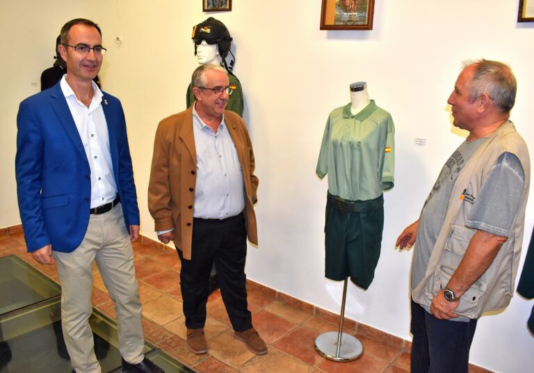 Puertollano: 35 años de actividad de la mujer en la Guardia Civil en una exposición en Casa de Baños