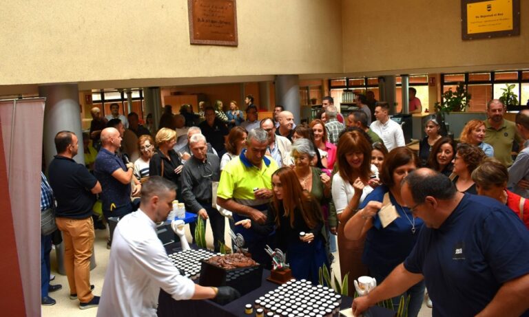 Los trabajadores municipales de Puertollano disfrutan de una cata de Helados Romero