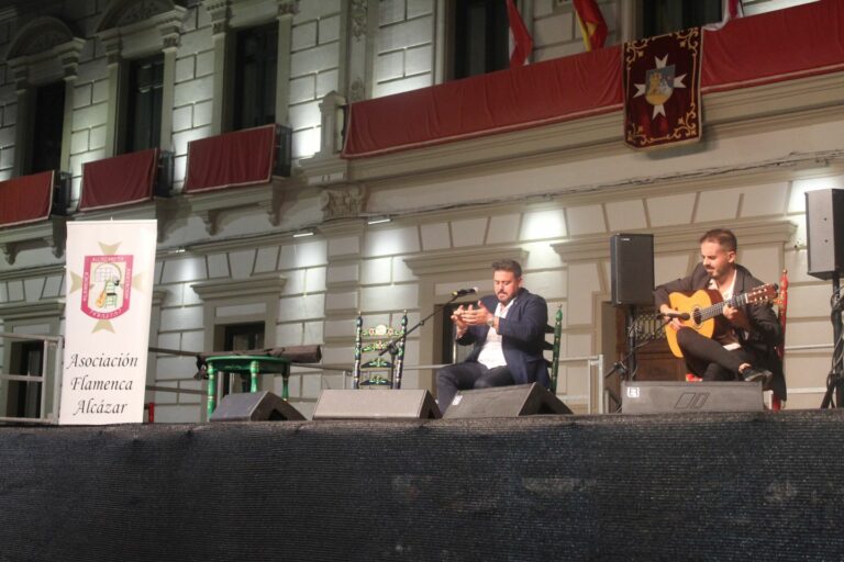 La Noche del Flamenco triunfa en la feria de Alcázar de San Juan