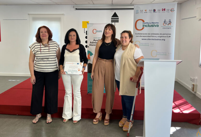 CLM Inclusiva Cocemfe distingue a la Diputación como institución colaboradora en un proyecto de formación