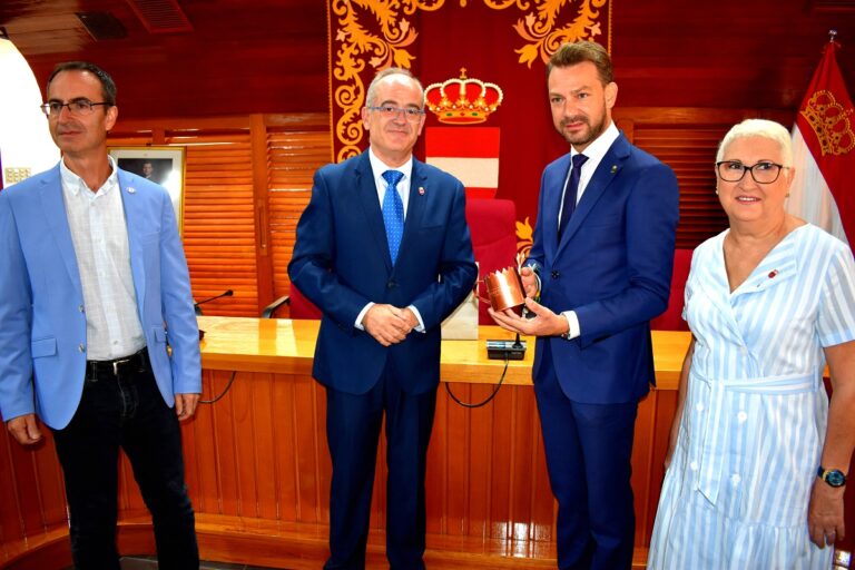 Puertollano y Jaraíz de la Vera estrechan lazos institucionales