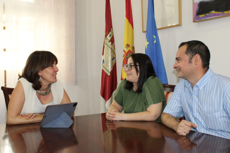 El Gobierno de Castilla-La Mancha muestra su apoyo a la Semana Santa de Ciudad Real, una tradición que es patrimonio de toda la sociedad