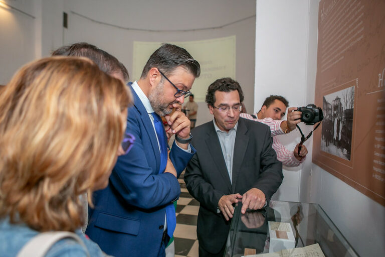 El Gobierno regional digitalizará antes de acabar el año 500.000 imágenes de los fondos de los archivos históricos provinciales sobre Memoria Histórica y Democrática  