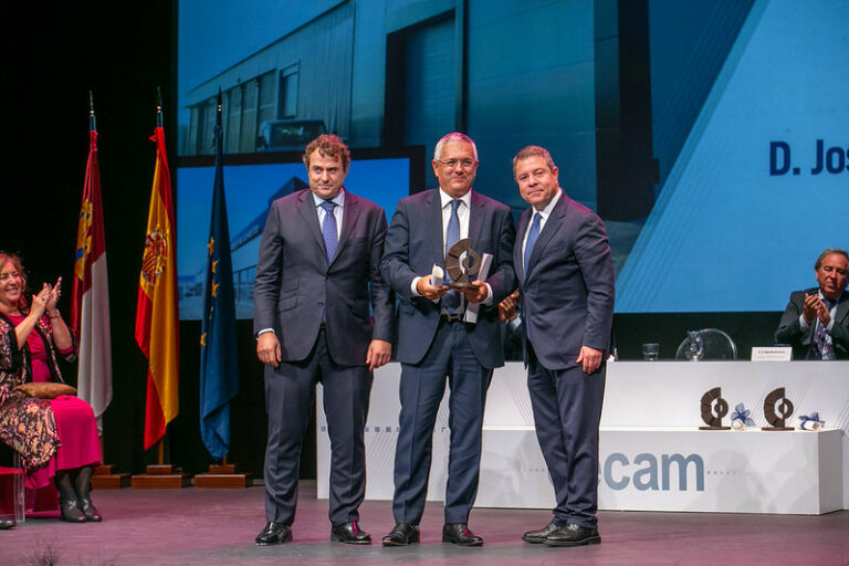 García-Page apunta que Castilla-La Mancha “puede batir el récord” de ocupación con “más de 900.000” trabajadores y trabajadoras en activo