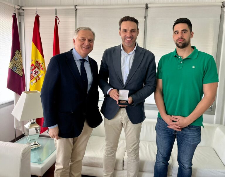 El Ayuntamiento y ‘Jabato’ perfilan un Torneo 4 Naciones de balonmano en Ciudad Real