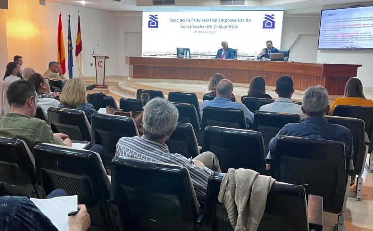 La Asociación de la Construcción de Ciudad Real celebra una jornada sobre el nuevo convenio y el plan de pensiones para los trabajadores del sector