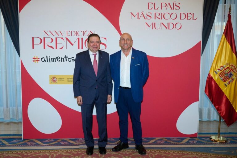 Don Apolonio Añejo Reserva recibe el premio especial del Gobierno al mejor queso de España