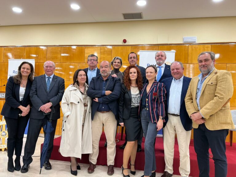 Ciudad Real: El Club Rotario entrega al periodista Ángel Expósito el premio Don Quijote de Excelencia en Comunicación