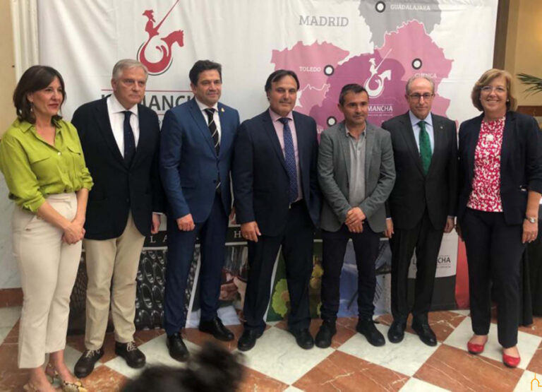 Valverde aboga por un Pacto Nacional del Agua que no ponga en riesgo nuestra viticultura ni el futuro de los productores de la provincia