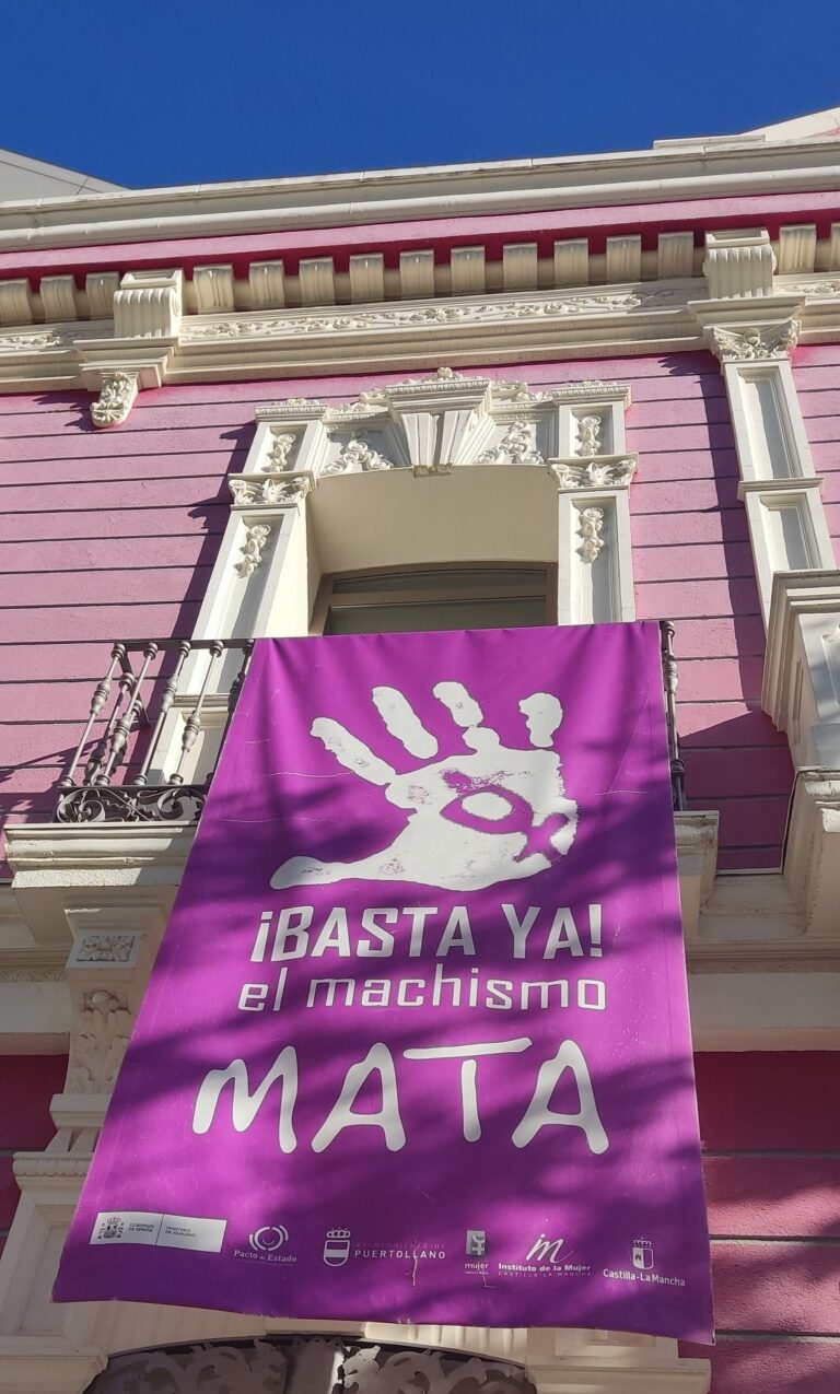 Puertollano: Convocan un minuto de silencio este martes por el último asesinato machista en Castilla-La Mancha
