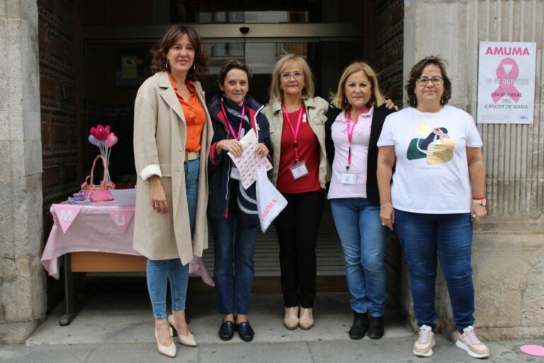 Blanca Fernández resalta el gran apoyo social que presta Amuma a las mujeres afectadas de cáncer de mama