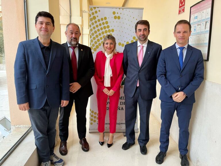 El Gobierno regional ha destinado en los últimos años más de tres millones de euros para financiar más de 50 proyectos de investigación para jóvenes