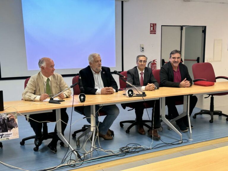 El Gobierno regional impulsa el proyecto ‘Smartbreed-CLM’ para mejorar el conocimiento y la toma de decisiones sobre la actividad ganadera