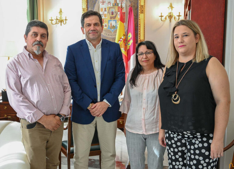 El alcalde de Horcajo de los Montes valora muy positivamente el compromiso de Valverde con el arreglo de los caminos rurales