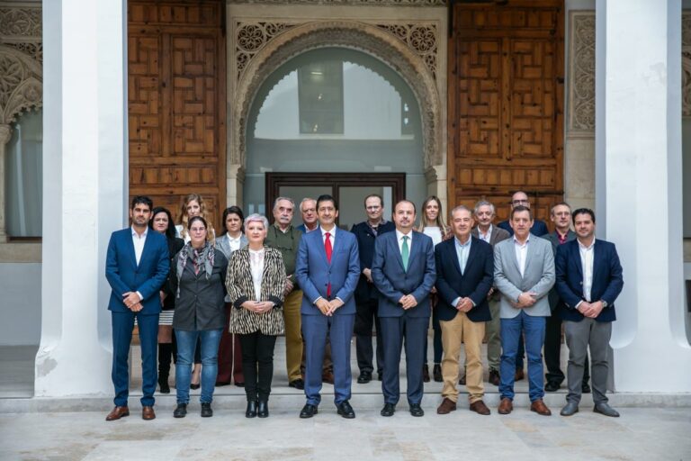 El Gobierno regional se compromete a abordar la Memoria Democrática desde la investigación científica, los derechos humanos y el consenso ciudadano