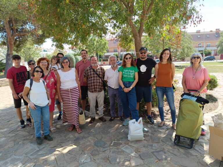 Mercadillo solidario de la RAP