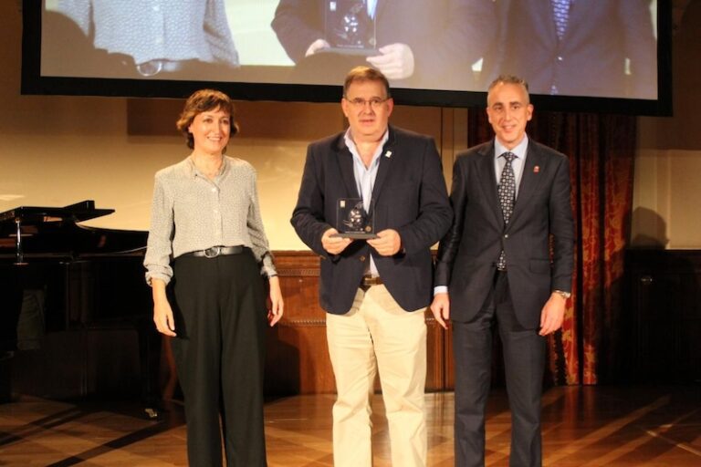 El Gobierno de Castilla-La Mancha reconoce a las asociaciones de pacientes como piezas clave para la humanización en el ámbito sanitario