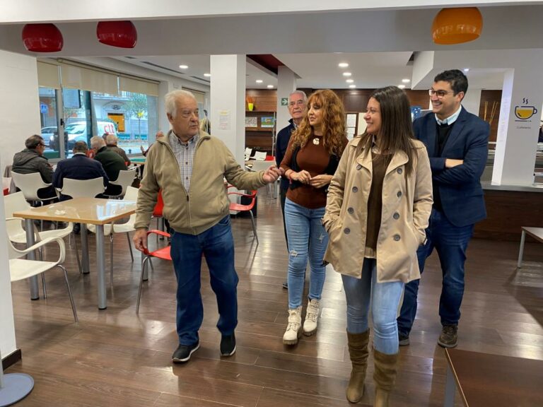 El Gobierno regional valora la labor voluntaria que realizan los Consejos de Mayores para dinamizar la actividad en la red de Centros de Mayores