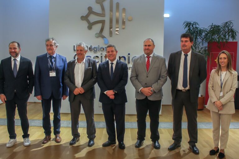 García-Page presume de los datos de la EPA y de la valoración que hizo de los presupuestos regionales para 2024 la AIReF