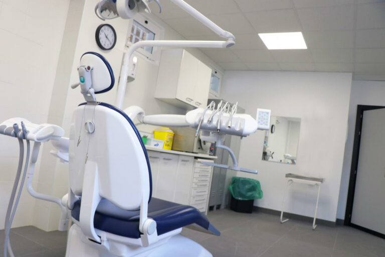 <strong>El Gobierno regional destina más de 1,1 millones de euros a la renovación de los equipos de radiología intraoral de las Unidades de Salud Bucodental</strong>