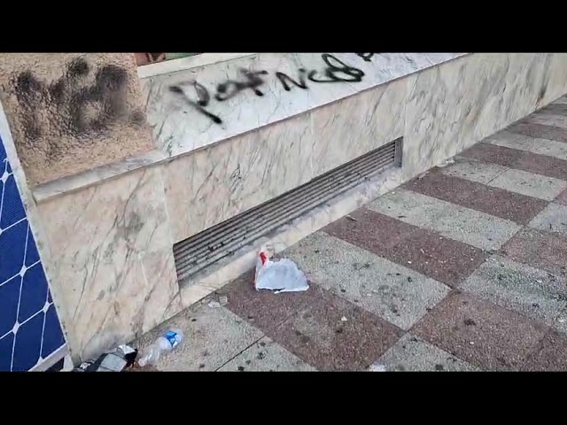 La insoportable persistencia de la falta de concienciación ciudadana con la limpieza vial en Puertollano