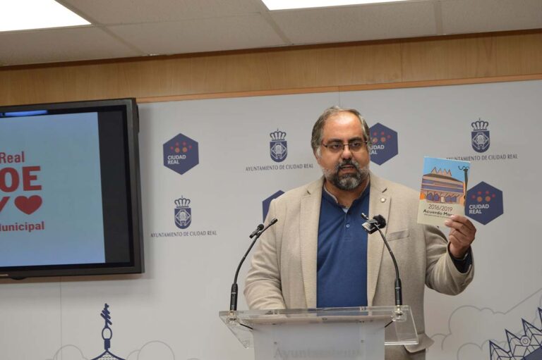 Serrano: «El PSOE recuperó los derechos laborales de más de 600 trabajadores en el Ayuntamiento de Ciudad Real»