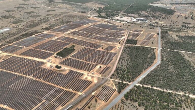 Arranca el proyecto Rocinante, otra de las grandes fotovoltaicas de Endesa en Puertollano