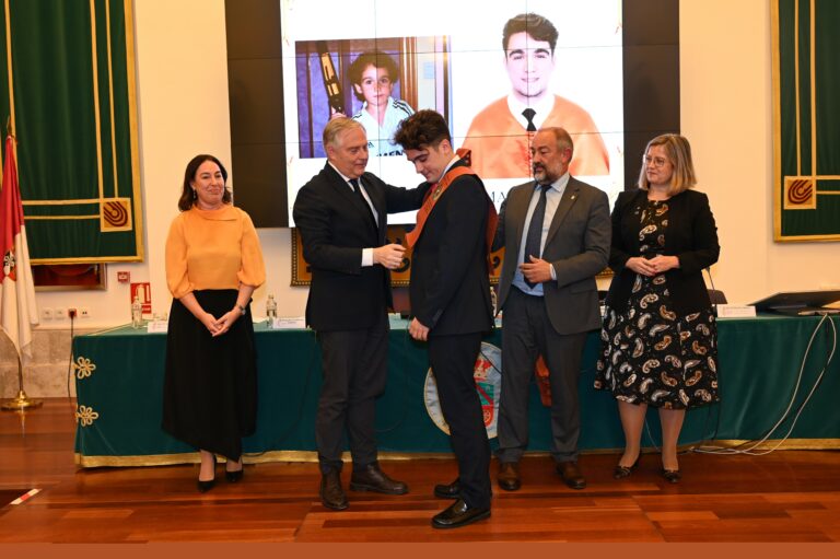 El alcalde de Ciudad Real entrega los premios a los mejores trabajos en Ingeniería Civil y Territorial