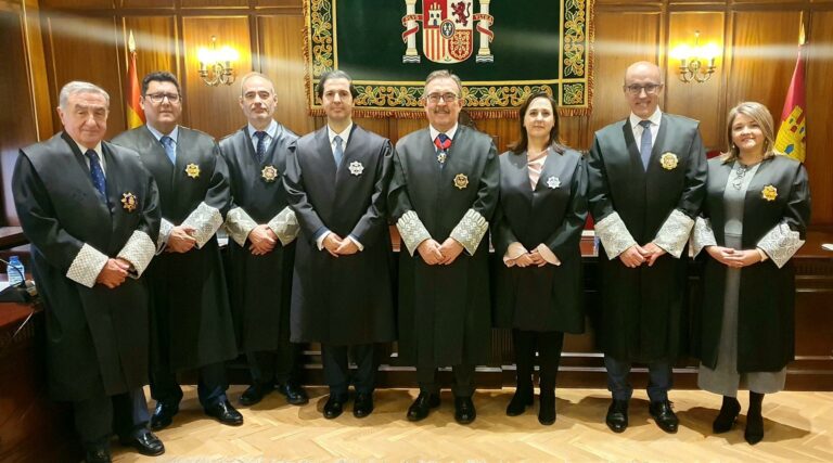 Los letrados Miguel Ángel García y Mónica González juran su cargo para incorporase a juzgados de Toledo y Ciudad Real