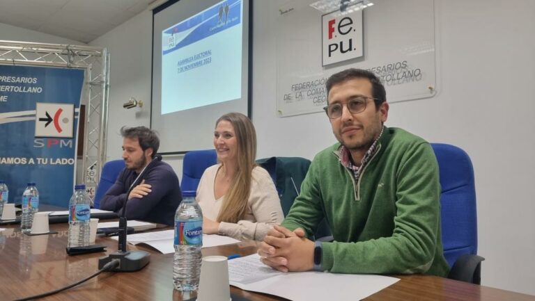 La patronal de Puertollano se suma al acto de solidaridad en apoyo a las personas afectadas por la DANA