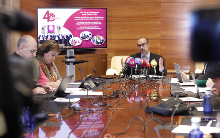 Bellido hace balance de fin de año destacando que el Parlamento Regional “está instalado en la normalidad y el cumplimiento riguroso de la normativa”