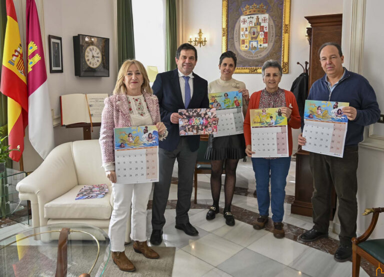 AFANION agradece al presidente de la Diputación la edición de 3.000 calendarios solidarios en la Imprenta Provincial