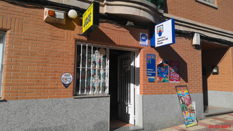 Vendido en Puertollano y Ciudad Real  el 86.007, sexto quinto premio del Sorteo de Navidad 2023, muy repartido en la provincia