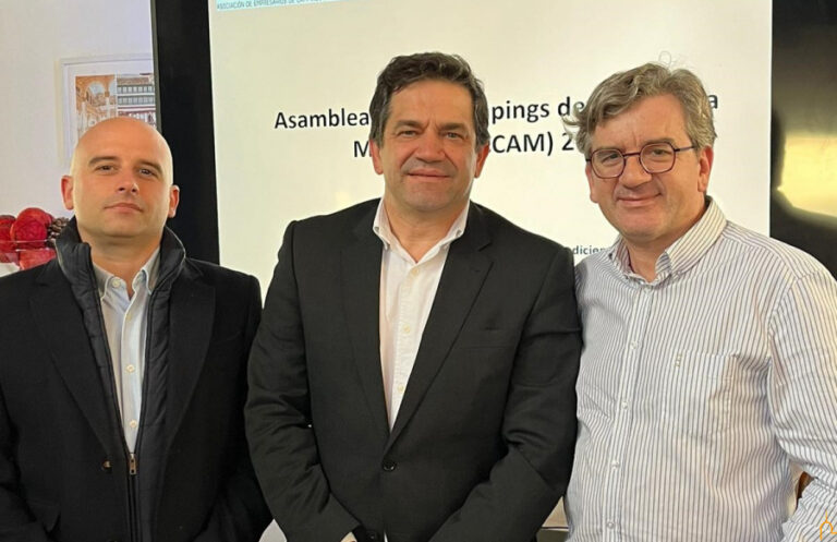 Valverde destaca los campings como infraestructuras turísticas que generan oportunidades en el medio rural