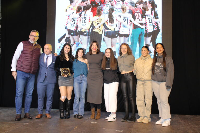 Blanca Fernández asegura en Pozuelo de Calatrava que “el deporte base es el más importante de los deportes”