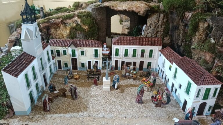 Gran sorpresa para los calzadeños al descubrir su belén municipal