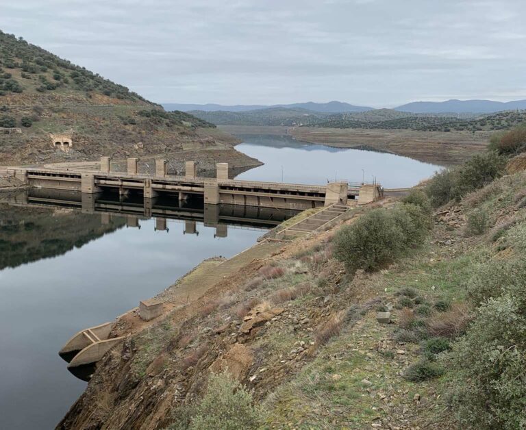 La previsible constitución de una mancomunidad de usuarios del Montoro preludia el fin de la guerra judicial por el agua en Puertollano