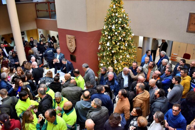 Puertollano: Chocolatada con churros para los empleados municipales